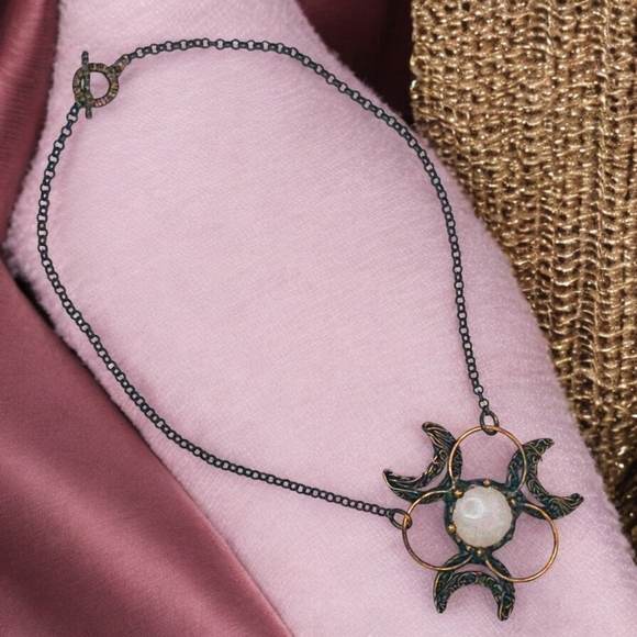 ποΈMystic Moons & Quartz Charm Necklace - Boho Toggle Clasp Copper Beauty πβ¨ - Picture 7 of 13